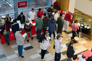 Prospective students visit campus